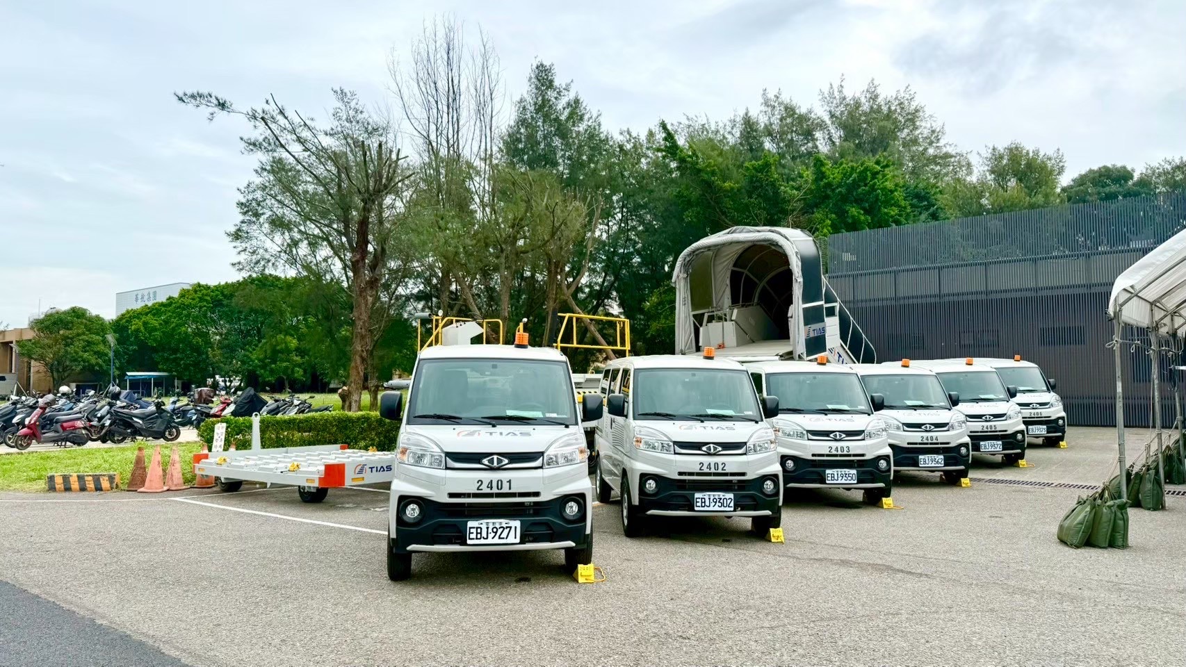 TIAS Upgrades Full Vehicle Livery